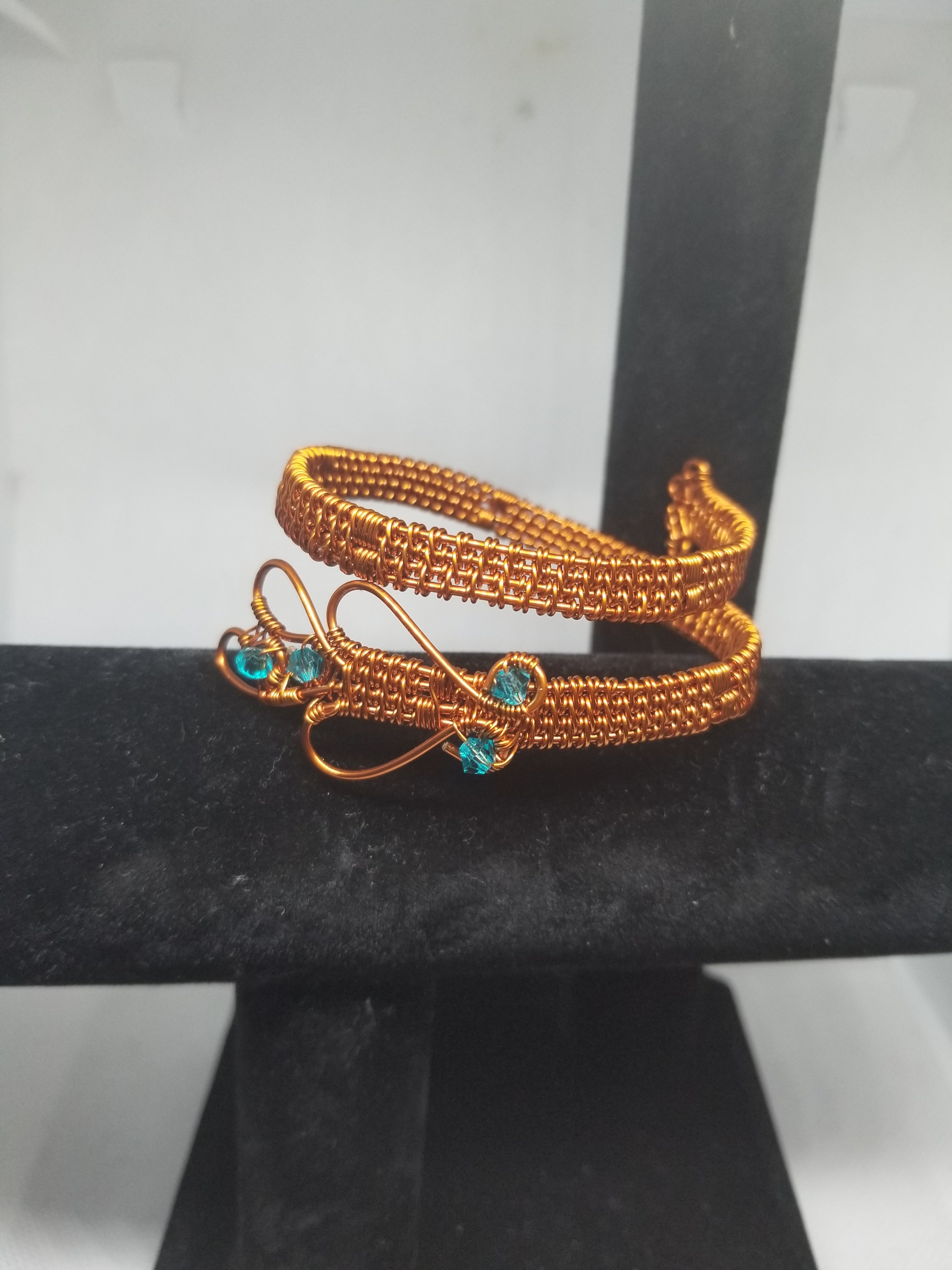 Zircon Blue Basket Wrap