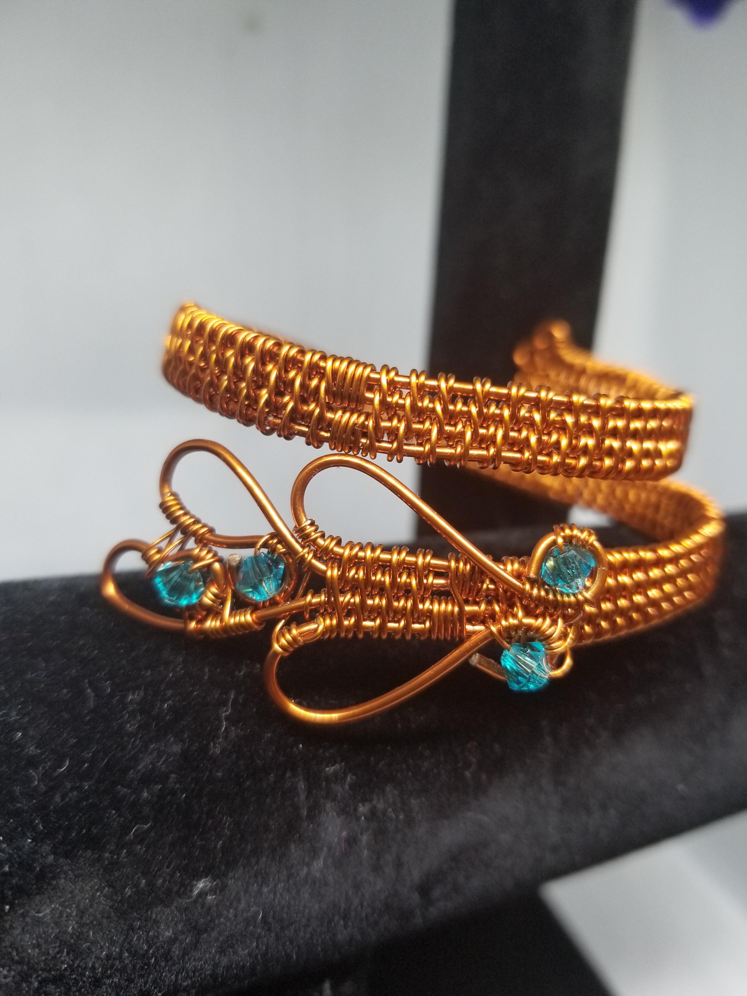 Zircon Blue Basket Wrap